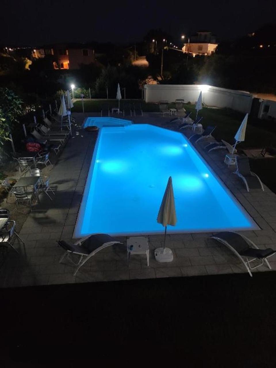 Al Mare Da Francesca Hotel Olbia Exterior photo