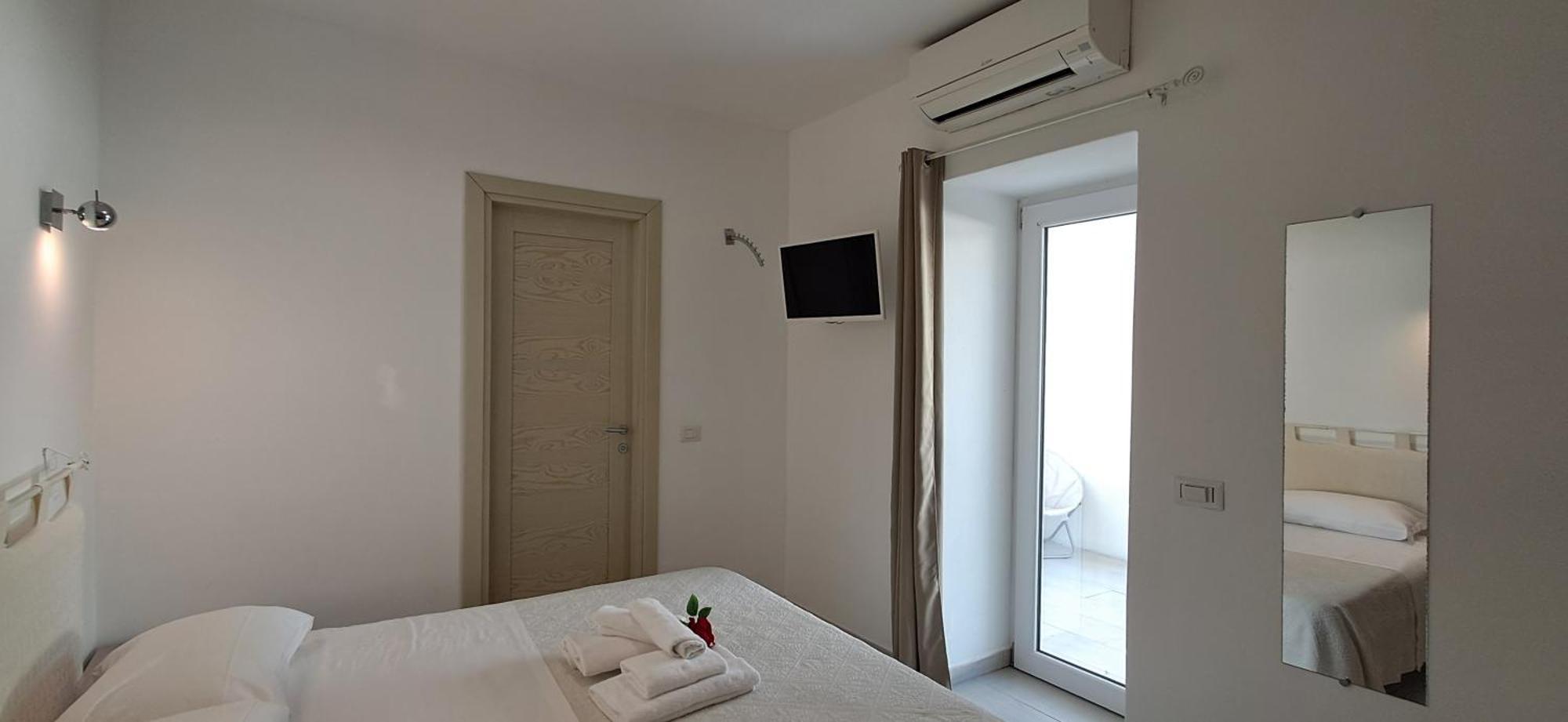 Al Mare Da Francesca Hotel Olbia Exterior photo